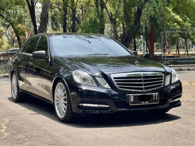 2011 Mercedes-Benz E-Class E 300 Hitam - Jual mobil bekas di DKI Jakarta