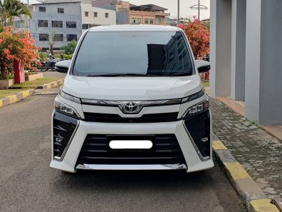 2019 Toyota Voxy 2.0 A/T Putih - Jual mobil bekas di DKI Jakarta