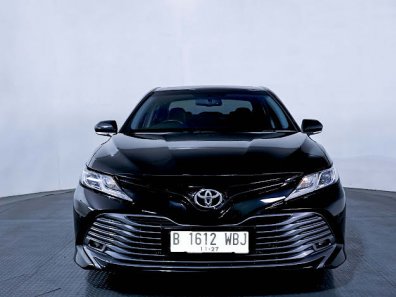 2021 Toyota Camry 2.5 V Hitam - Jual mobil bekas di Banten