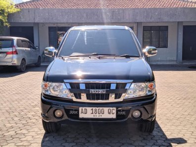 2010 Isuzu Panther LV Hitam - Jual mobil bekas di Jawa Tengah