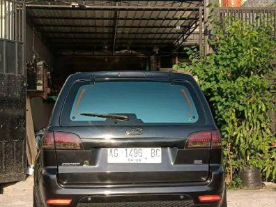 2010 Ford Escape Limited Hitam - Jual mobil bekas di Jawa Timur