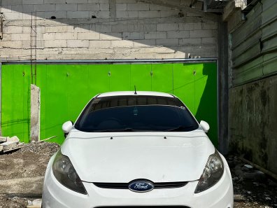 2012 Ford Fiesta S Putih - Jual mobil bekas di Jawa Barat