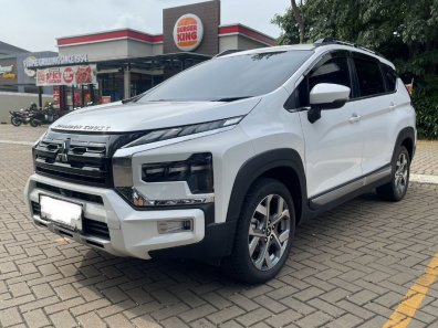 2023 Mitsubishi Xpander Cross NewPremium Package CVT Putih - Jual mobil bekas di Banten