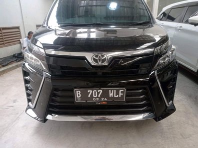 2019 Toyota Voxy 2.0 A/T Hitam - Jual mobil bekas di DKI Jakarta