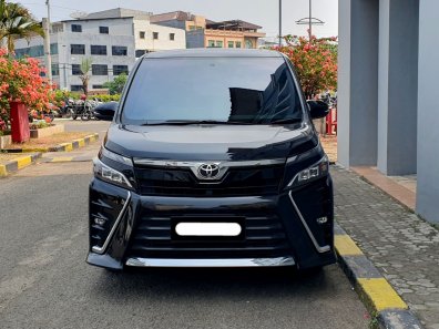 2020 Toyota Voxy 2.0 A/T Hitam - Jual mobil bekas di DKI Jakarta