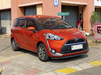 2018 Toyota Sienta V CVT Orange - Jual mobil bekas di DKI Jakarta