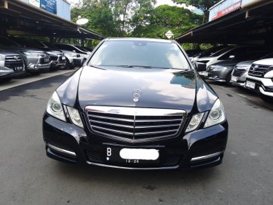 2011 Mercedes-Benz E-Class E 300 Hitam - Jual mobil bekas di DKI Jakarta