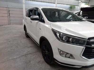 2017 Toyota Venturer Putih - Jual mobil bekas di Jawa Barat