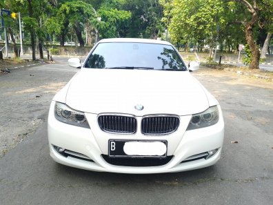 2011 BMW 3 Series 320i Putih - Jual mobil bekas di DKI Jakarta