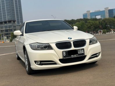 2011 BMW 3 Series 320i Putih - Jual mobil bekas di DKI Jakarta