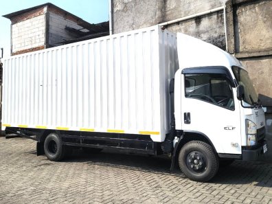 2023 Isuzu Elf Nmr 81 L Putih - Jual mobil bekas di DKI Jakarta