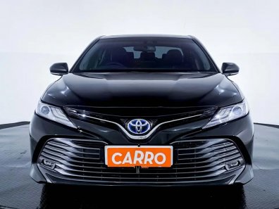 2020 Toyota Camry 2.5 Hybrid Hitam - Jual mobil bekas di Banten