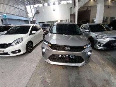 2021 Daihatsu Xenia 1.3 R AT Silver - Jual mobil bekas di Banten