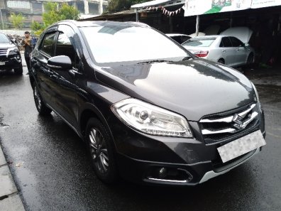 2017 Suzuki SX4 S-Cross AT Abu-abu - Jual mobil bekas di DKI Jakarta