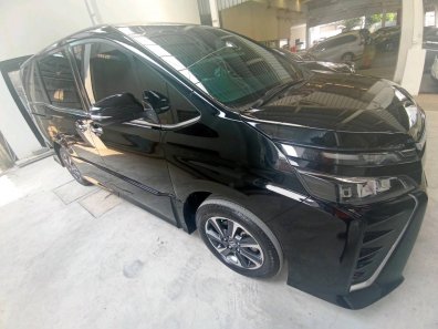 2018 Toyota Voxy 2.0 A/T Hitam - Jual mobil bekas di Jawa Barat