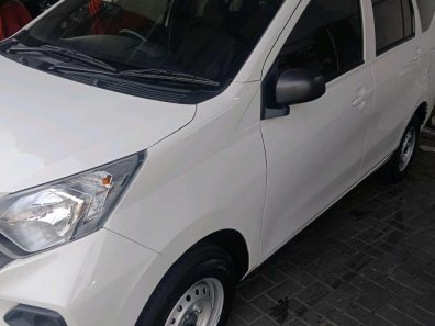 2023 Daihatsu Sigra D Putih - Jual mobil bekas di DKI Jakarta