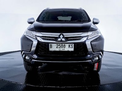 2018 Mitsubishi Pajero Sport Dakar 4x2 AT Hitam - Jual mobil bekas di Banten