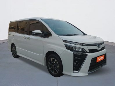 2019 Toyota Voxy 2.0 A/T Putih - Jual mobil bekas di Banten