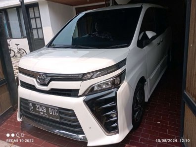 2019 Toyota Voxy 2.0 A/T Putih - Jual mobil bekas di Banten