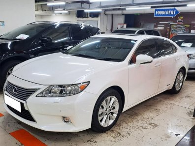 2014 Lexus ES 300h Putih - Jual mobil bekas di DKI Jakarta