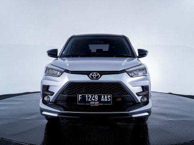 2022 Toyota Raize 1.0T GR Sport CVT (Two Tone) Silver - Jual mobil bekas di Banten