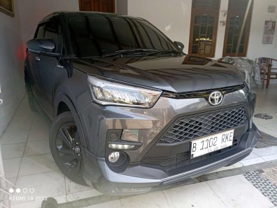 2022 Toyota Raize 1.0T GR Sport CVT (One Tone) Abu-abu - Jual mobil bekas di Jawa Barat