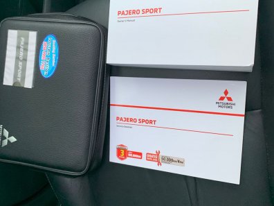 2021 Mitsubishi Pajero Sport Dakar 4x2 AT Hitam - Jual mobil bekas di Banten