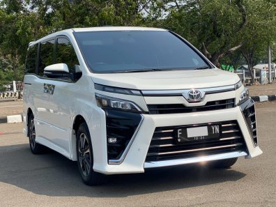 2019 Toyota Voxy 2.0 A/T Putih - Jual mobil bekas di DKI Jakarta