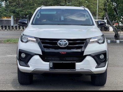 2019 Toyota Fortuner 2.4 VRZ AT Putih - Jual mobil bekas di Jawa Barat