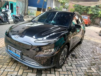 2021 Hyundai Kona Electric Hitam - Jual mobil bekas di DKI Jakarta