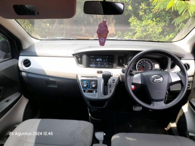 2022 Daihatsu Sigra 1.2 R AT Hitam - Jual mobil bekas di Banten