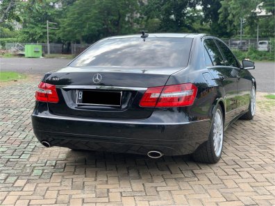 2011 Mercedes-Benz E-Class E 300 Hitam - Jual mobil bekas di DKI Jakarta