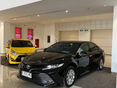 2021 Toyota Camry V Hitam - Jual mobil bekas di DKI Jakarta