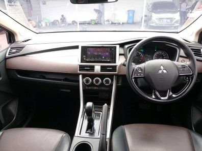 2021 Mitsubishi Xpander Cross Premium Package AT Silver - Jual mobil bekas di Jawa Barat