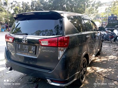 2020 Toyota Venturer Abu-abu - Jual mobil bekas di DKI Jakarta