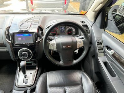 2015 Isuzu MU-X 2.5 Hitam - Jual mobil bekas di Jawa Barat