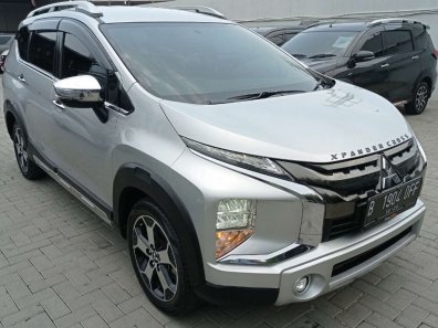 2021 Mitsubishi Xpander Cross Premium Package AT Silver - Jual mobil bekas di Jawa Barat