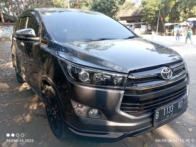 2020 Toyota Kijang Innova 2.0 NA Abu-abu - Jual mobil bekas di Jawa Barat