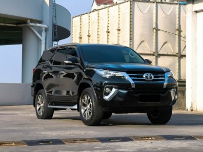 2017 Toyota Fortuner 2.4 VRZ AT Hitam - Jual mobil bekas di DKI Jakarta