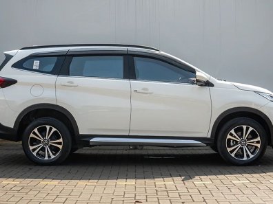 2022 Daihatsu Terios R A/T Deluxe Putih - Jual mobil bekas di Banten