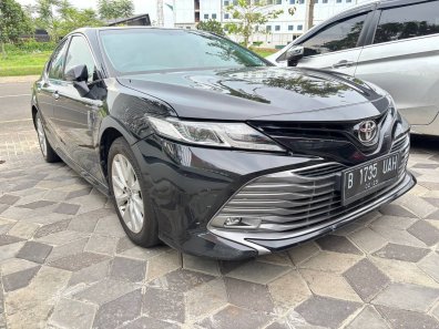 2020 Toyota Camry 2.5 V Hitam - Jual mobil bekas di Jawa Barat