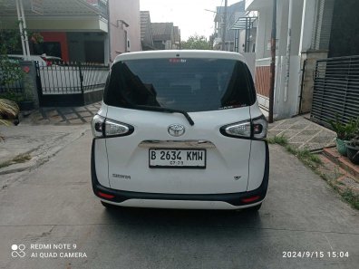 2019 Toyota Sienta V CVT Putih - Jual mobil bekas di Banten