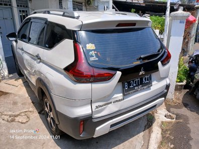 2022 Mitsubishi Xpander Cross Premium Package AT Putih - Jual mobil bekas di Banten