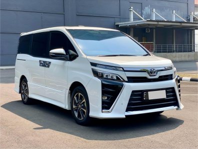 2019 Toyota Voxy 2.0 A/T Putih - Jual mobil bekas di DKI Jakarta