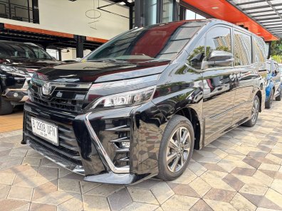 2017 Toyota Voxy 2.0 A/T Hitam - Jual mobil bekas di Jawa Barat