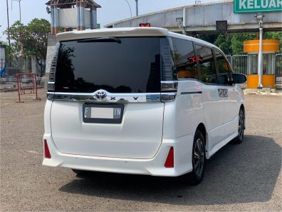 2019 Toyota Voxy 2.0 A/T Putih - Jual mobil bekas di DKI Jakarta