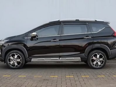 2021 Mitsubishi Xpander Cross Premium Package AT Hitam - Jual mobil bekas di Banten