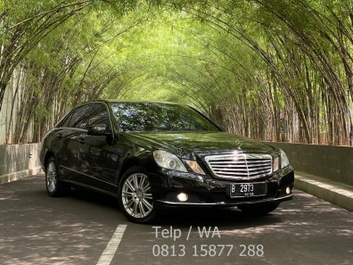 2010 Mercedes-Benz E-Class E250 Hitam - Jual mobil bekas di DKI Jakarta