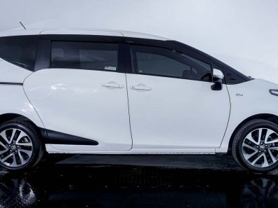 2020 Toyota Sienta V CVT Putih - Jual mobil bekas di Jawa Barat