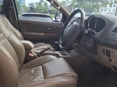 2009 Toyota Fortuner G Luxury Hitam - Jual mobil bekas di Jawa Barat